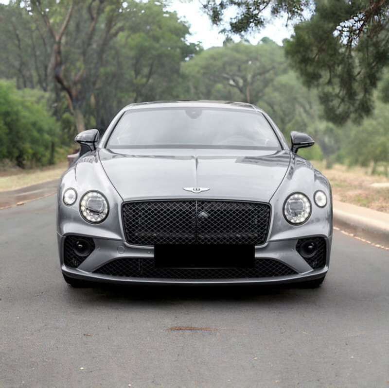Gris Usado 2023 Bentley Continental GT Coupe | 315.000 € - Imagen 1/4