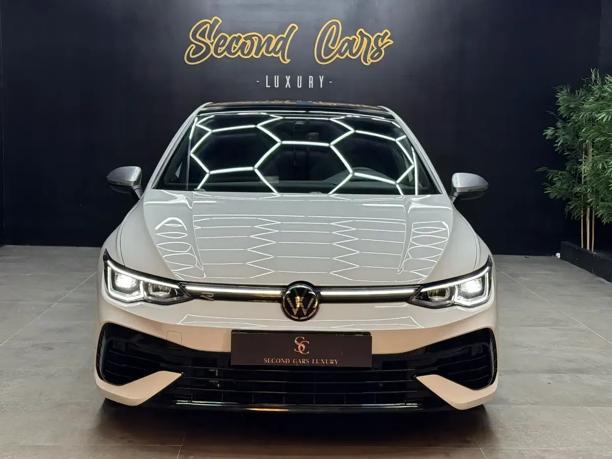 Usado VW Golf VIII R 320 CV (235 kW) 2023 Blanco Berlina