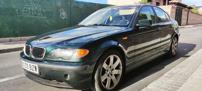 Usado BMW 330 184 CV (135 kW) 2002 Verde botella Berlina