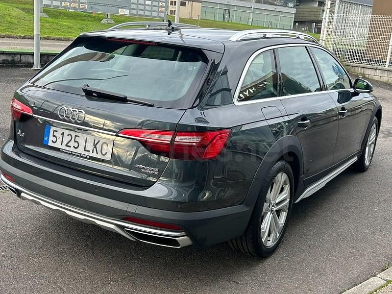 Usado Audi A4 Allroad 265 CV (194 kW) 2020 Gris / plata Familiar