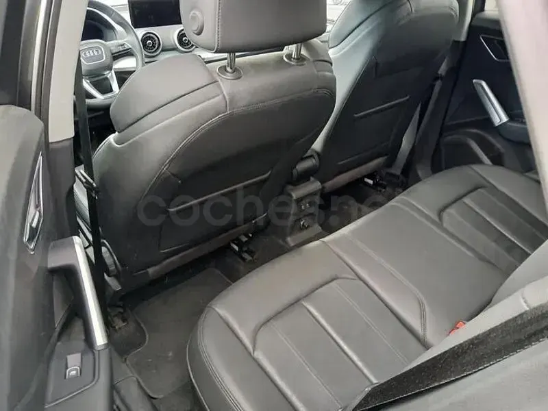 Usado Audi Q2 S-Line 150 CV (110 kW) 2022 Gris / plata SUV