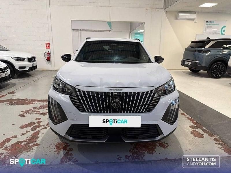 Usado Peugeot 2008 Allure 145 CV (106 kW) 2025 Gris / plata SUV