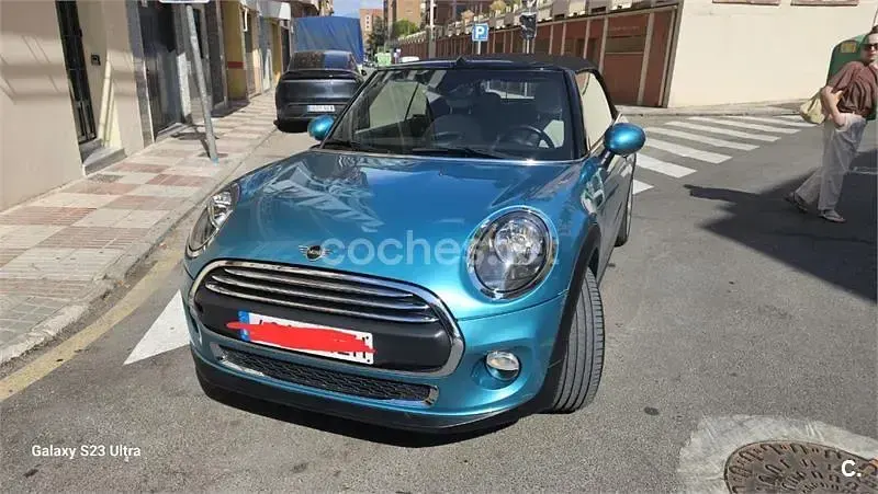 Usado Mini One Cabriolet 102 CV (75 kW) 2018 Azul Descapotable