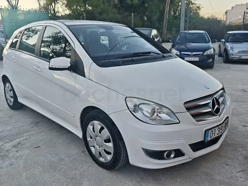Usado Mercedes B180 Edition 109 CV (80 kW) 2009 Blanco Monovolumen