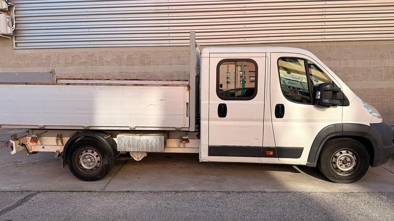 Usado Citroën Jumper 130 CV (95 kW) 2014 Blanco Monovolumen