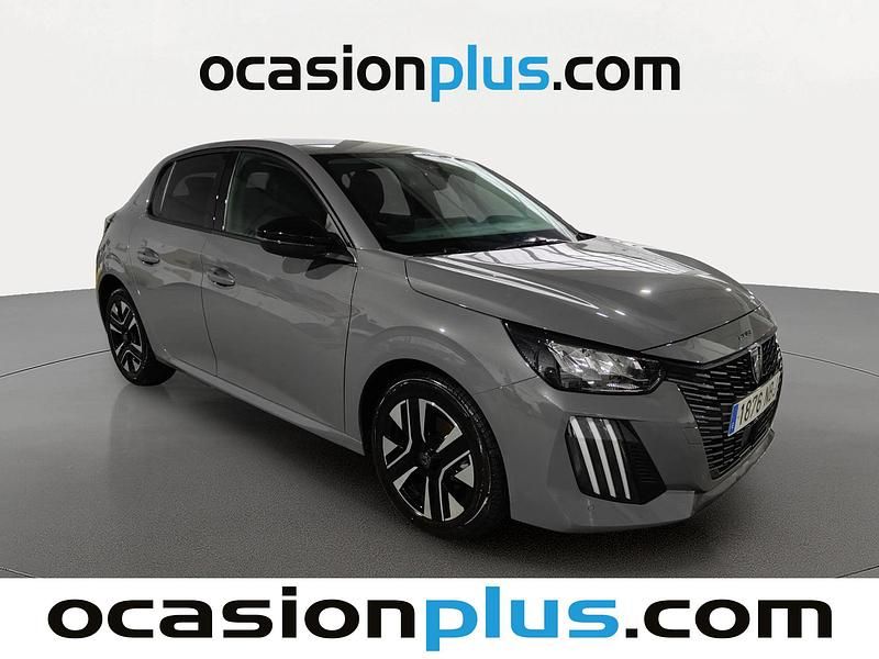 Usado Peugeot 208 Allure 100 CV (73 kW) 2025 Gris Utilitario