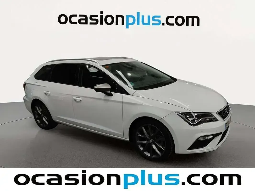 Usado Seat Leon ST FR 179 CV (131 kW) 2017 Blanco Familiar