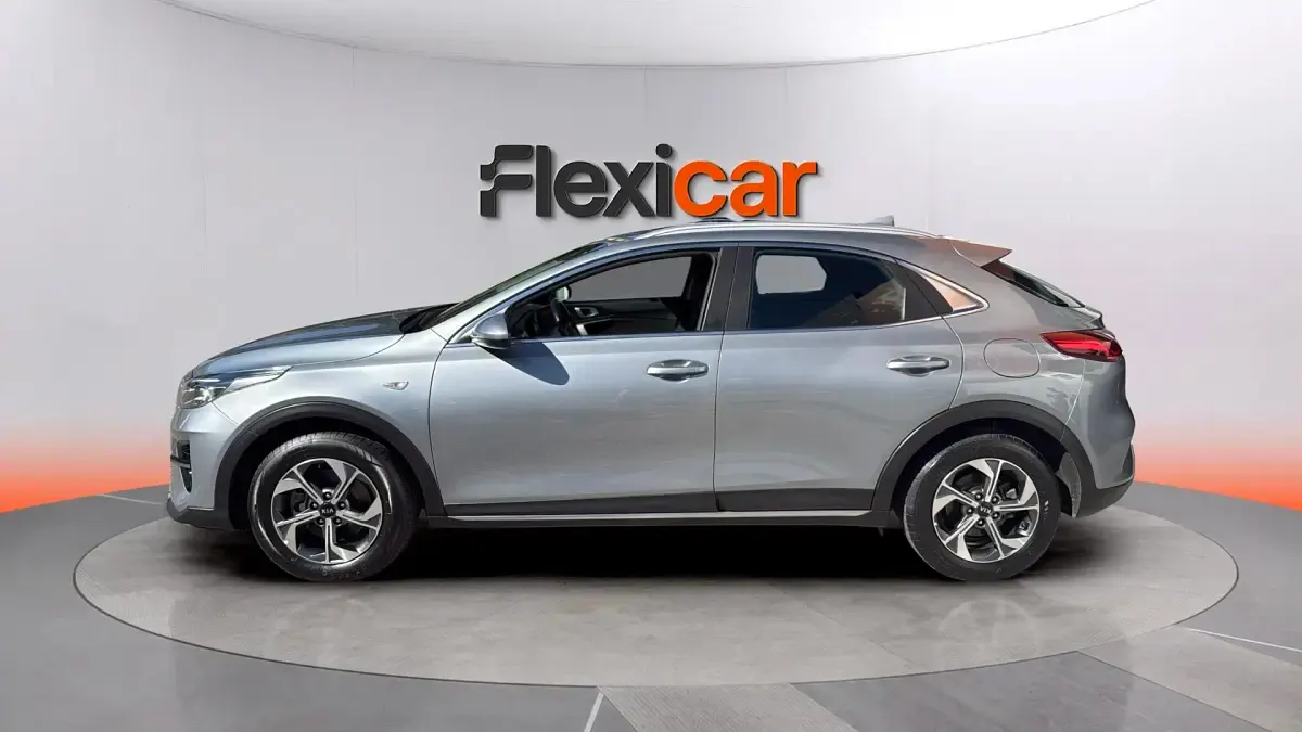 Usado Kia XCeed 160 CV (117 kW) 2022 Gris SUV