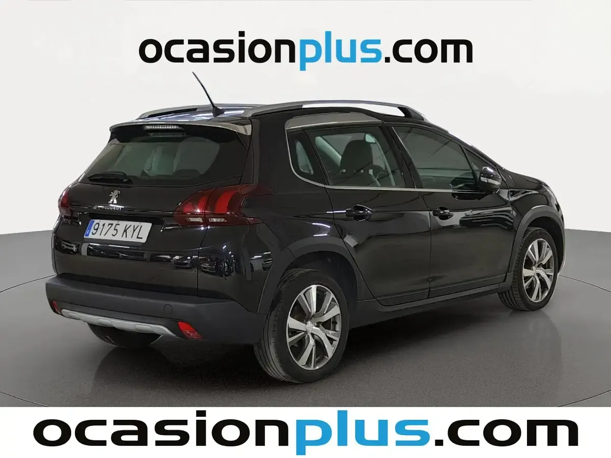 Usado Peugeot 2008 Allure 110 CV (80 kW) 2019 Negro SUV
