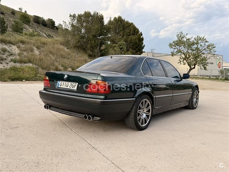 Käytetty BMW 740 286 HP (210 kW) 1996 Vihreä Sedan