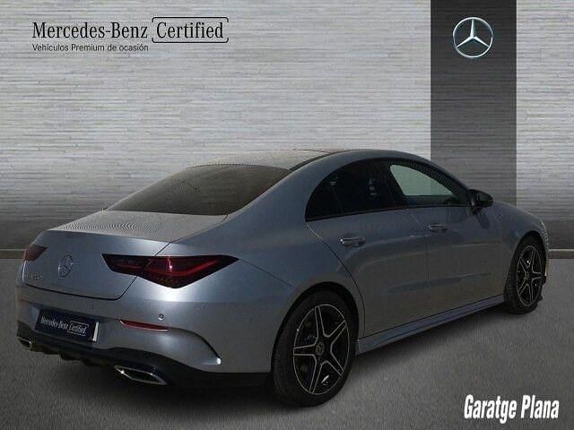 Usado Mercedes CLA220 190 CV (139 kW) 2025 Plata hightech Berlina