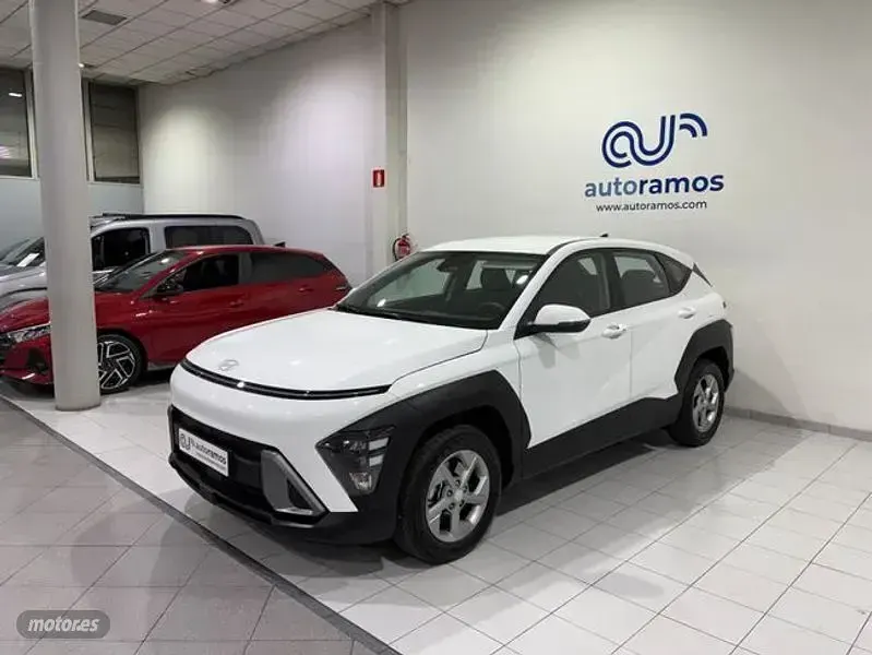 Usado Hyundai Kona 100 CV (73 kW) 2025 Blanco SUV
