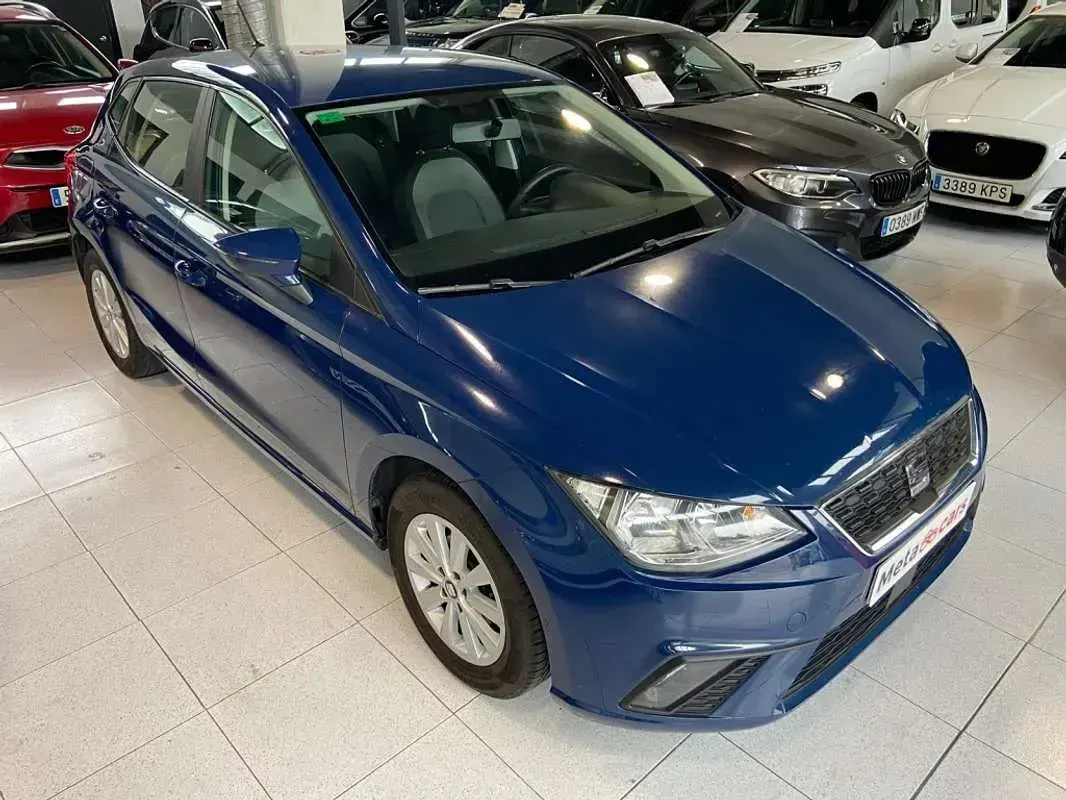 Usado Seat Ibiza Style 75 CV (55 kW) 2018 Azul Utilitario