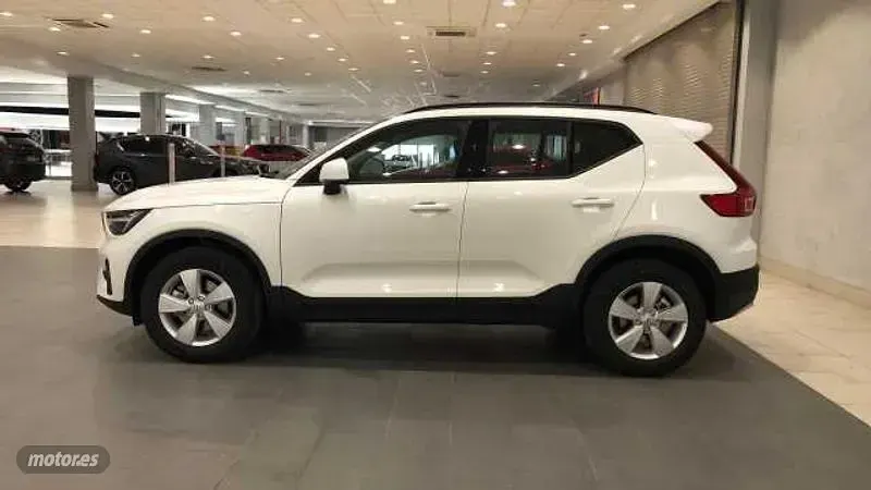 Nuevo Volvo XC40 2026 Blanco SUV