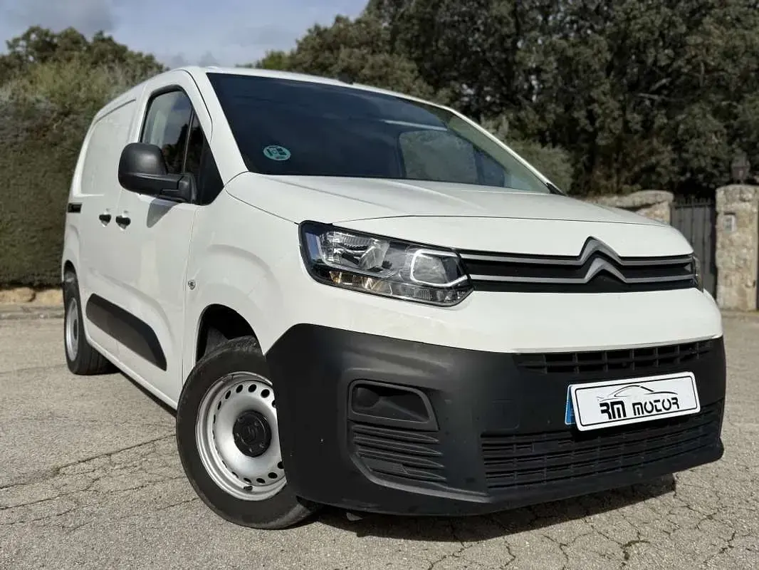 Usado Citroën Berlingo 76 CV (55 kW) 2019 Blanco Monovolumen