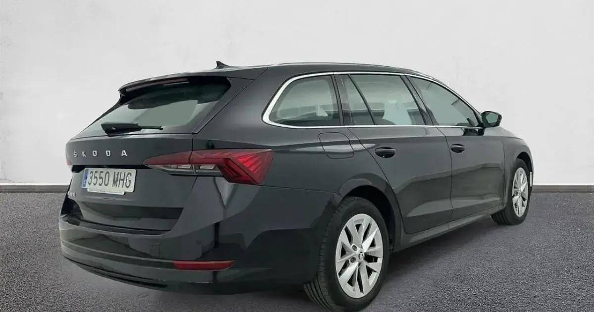 Usado Skoda Octavia Ambition 150 CV (110 kW) 2023 Familiar
