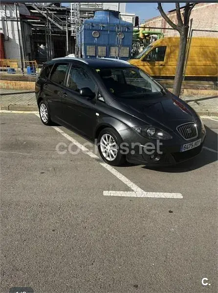 Usado Seat Altea XL Style 140 CV (102 kW) 2011 Negro Monovolumen