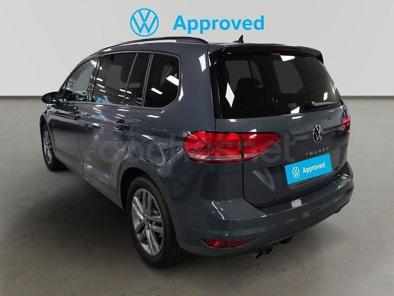 Usado VW Touran 150 CV (110 kW) 2025 Gris / plata Monovolumen