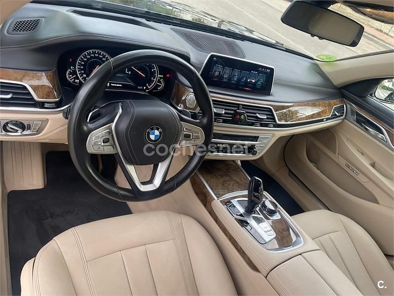 Usado BMW 740 Comfort Edition 320 CV (235 kW) 2016 Negro Berlina