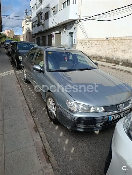 Usado Peugeot 406 90 CV (66 kW) 2003 Gris / plata Berlina