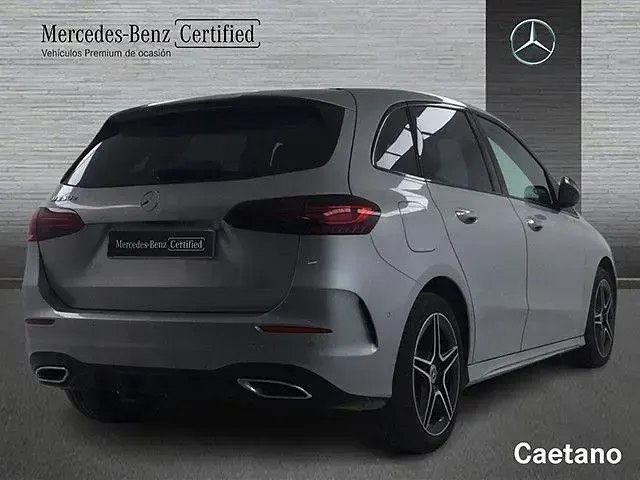 Usado Mercedes B250e AMG line 163 CV (119 kW) 2025 Utilitario