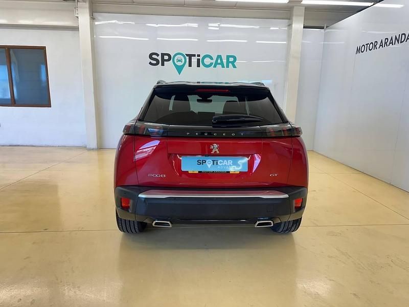 Usado Peugeot 2008 GT 156 CV (114 kW) 2021 Rojo SUV