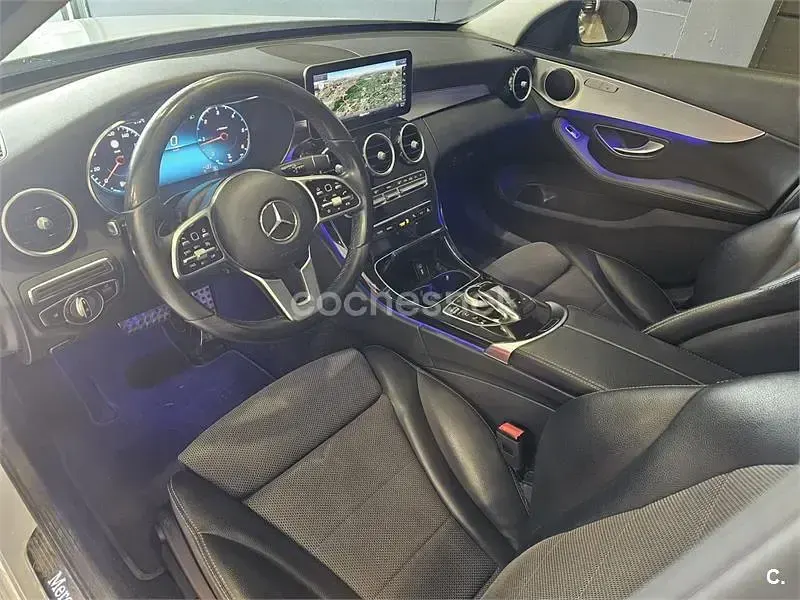 Usado Mercedes C200 160 CV (117 kW) 2020 Gris / plata Berlina