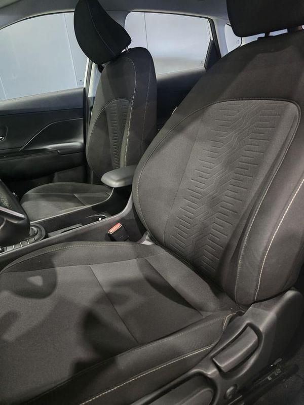 Nuevo Hyundai Kona 120 CV (88 kW) 2025 Blanco SUV