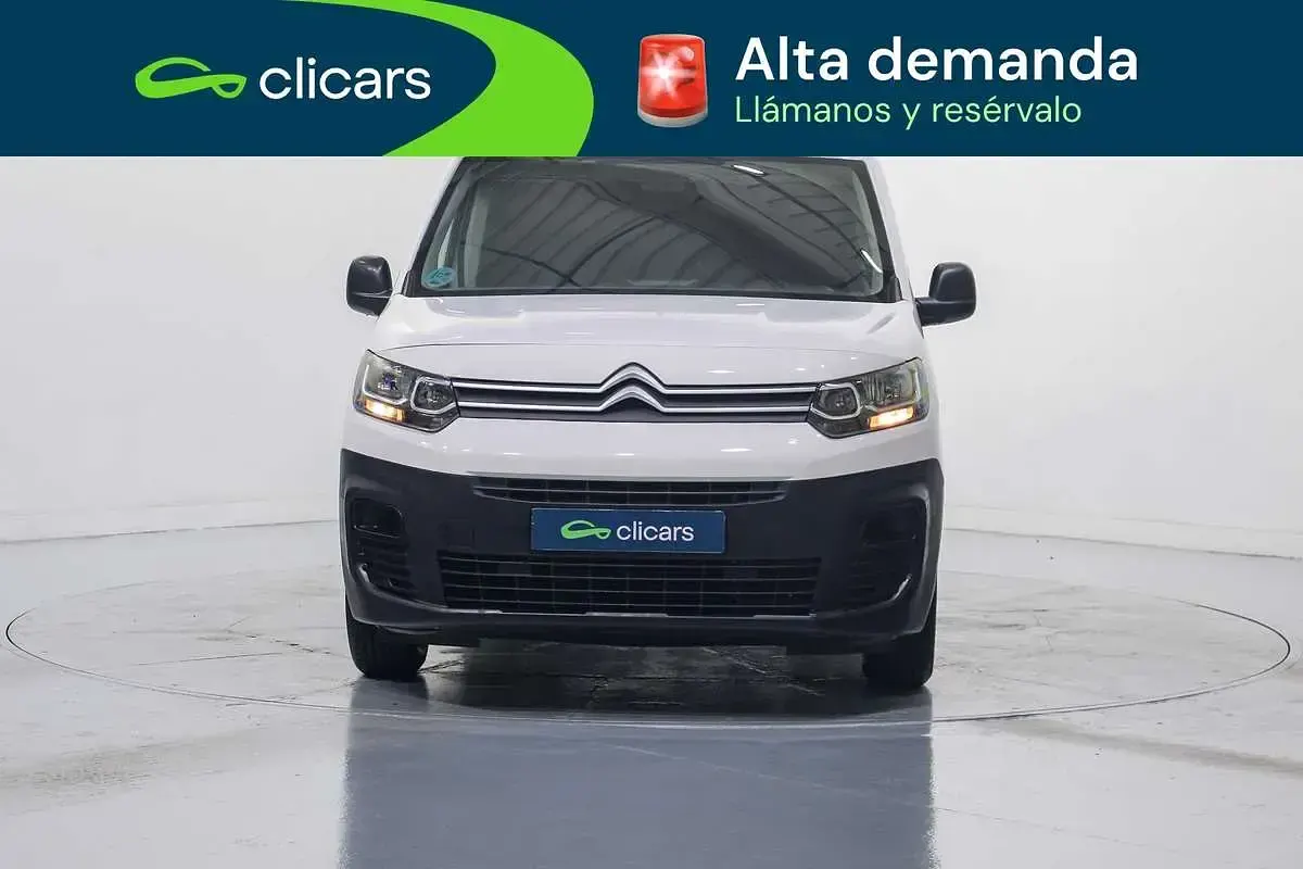 Usado Citroën Berlingo 102 CV (75 kW) 2021 Blanco Monovolumen