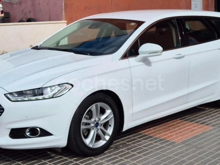 Blanco Usado 2016 Ford Mondeo ST-Line Familiar | 16.500 € (Precio justo) - Imagen 1/4