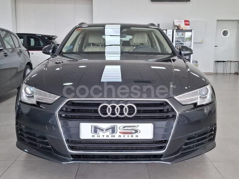 Usado Audi A4 Advanced Plus 150 CV (110 kW) 2019 Negro Familiar