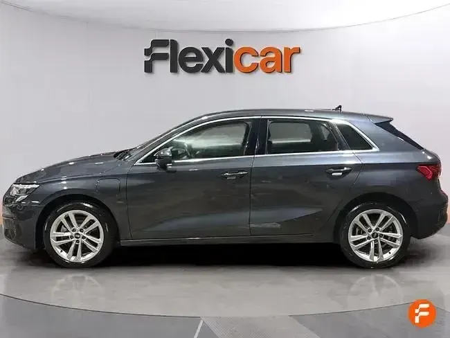 Usado Audi A3 Sportback e-tron S-Line 204 CV (150 kW) 2020 Gris Utilitario