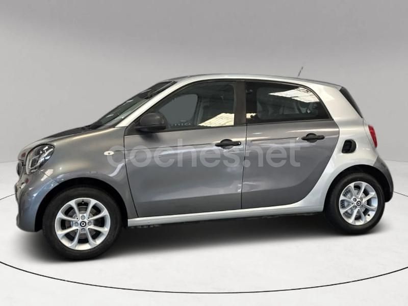 Usado Smart ForFour 71 CV (52 kW) 2018 Gris / plata Utilitario