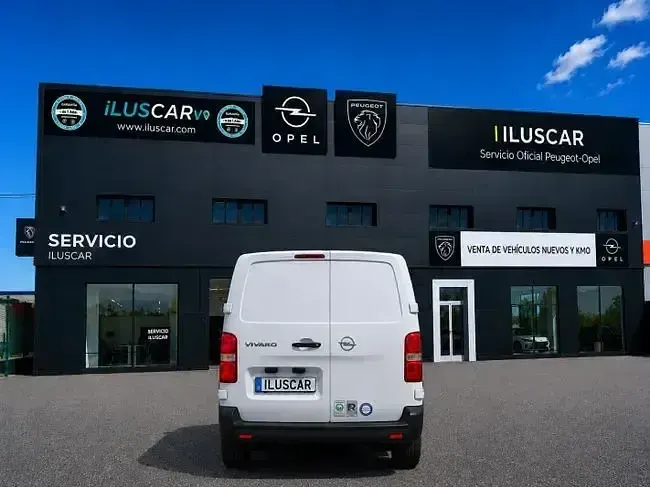 Usado Opel Vivaro 101 CV (74 kW) 2023 Blanco Monovolumen