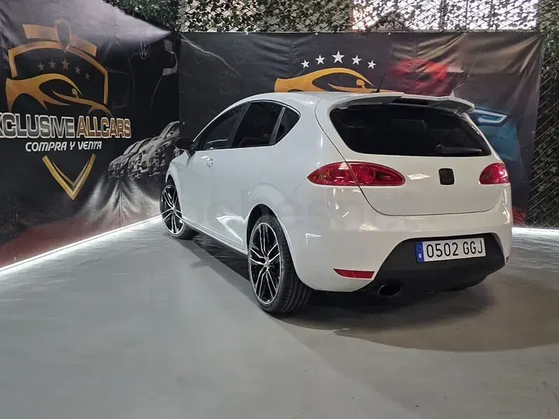 Usado Seat Leon FR 200 CV (147 kW) 2008 Blanco Utilitario