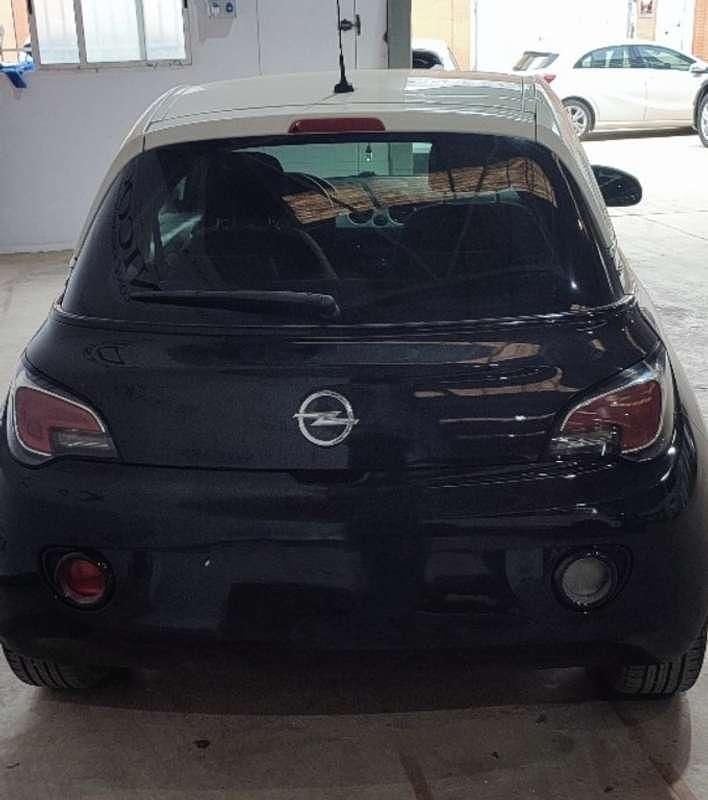 Usado Opel Adam Glam 87 CV (63 kW) 2013 Negro Utilitario