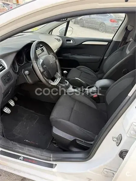 Begagnad Citroën C4 92 HK (67 kW) 2013 Vit Sedan