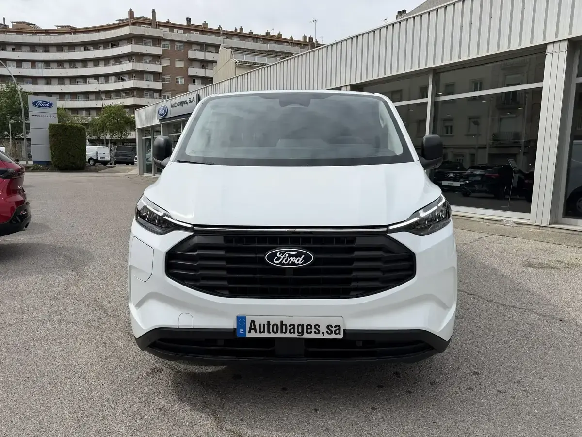 Nuevo Ford Transit Custom Trend 232 CV (170 kW) 2025 Blanco Van