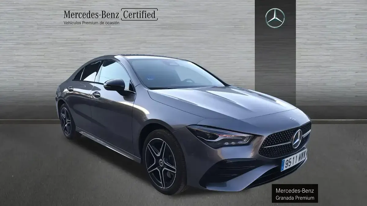 Usado Mercedes CLA250e AMG line 218 CV (160 kW) 2024 Gris montaña Coupe