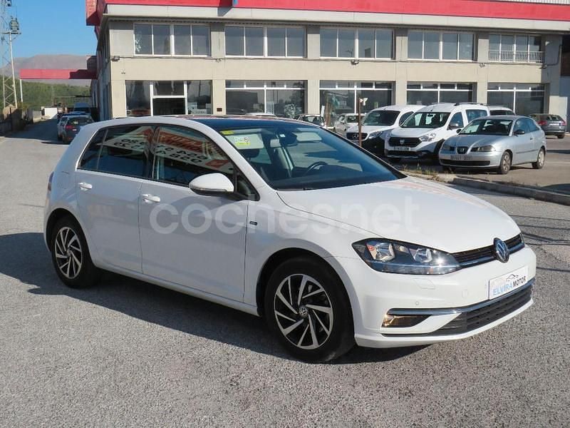 Usado VW Golf VII Sportline 150 CV (110 kW) 2019 Blanco Berlina