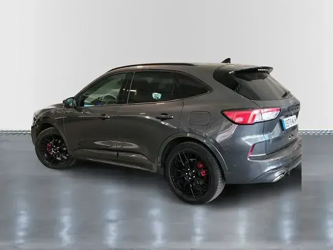 Usado Ford Kuga ST-Line X 225 CV (165 kW) 2023 Gris magnetic (metalizado) SUV