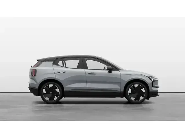 Usado Volvo EX30 Plus 200 kW (272 CV) 2023 Gris SUV