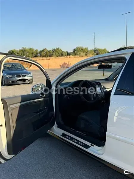 Usado VW Golf IV Sportline 140 CV (102 kW) 2005 Blanco Berlina