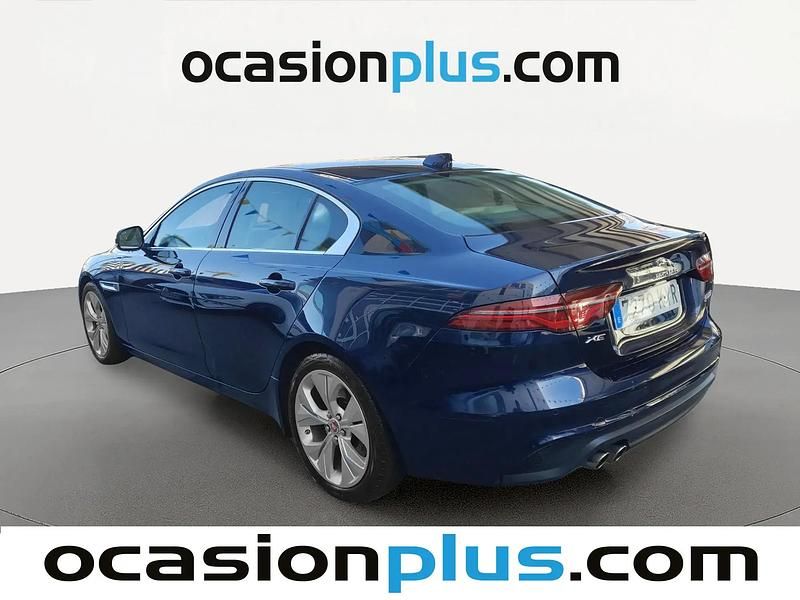 Usado Jaguar XE S 180 HP (132 kW) 2019 Azul Sedan