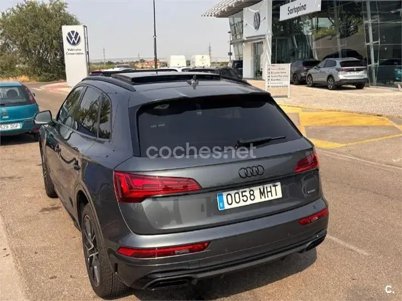 Usado Audi Q5 Sport 204 CV (150 kW) 2023 Gris / plata SUV