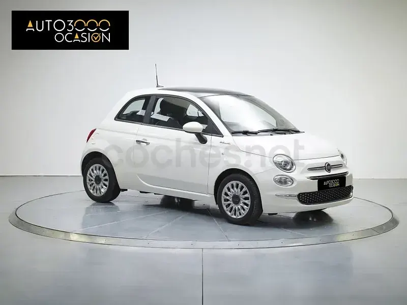 Używany Fiat 500 Dolcevita 70 KM (51 kW) 2022 Biały Sedan/Limuzyna