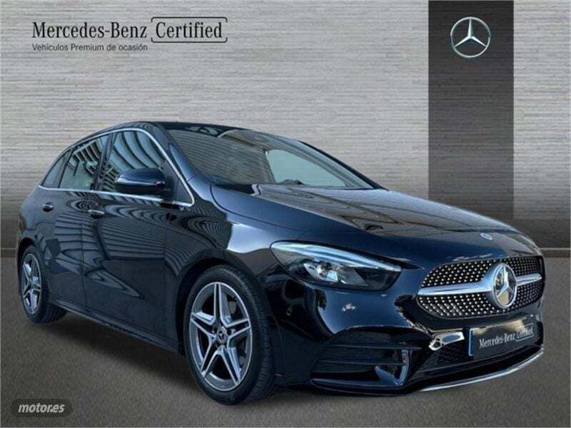Negro Usado 2022 Mercedes B180 AMG line Monovolumen | 32.900 € (Caro) - Imagen 1/4