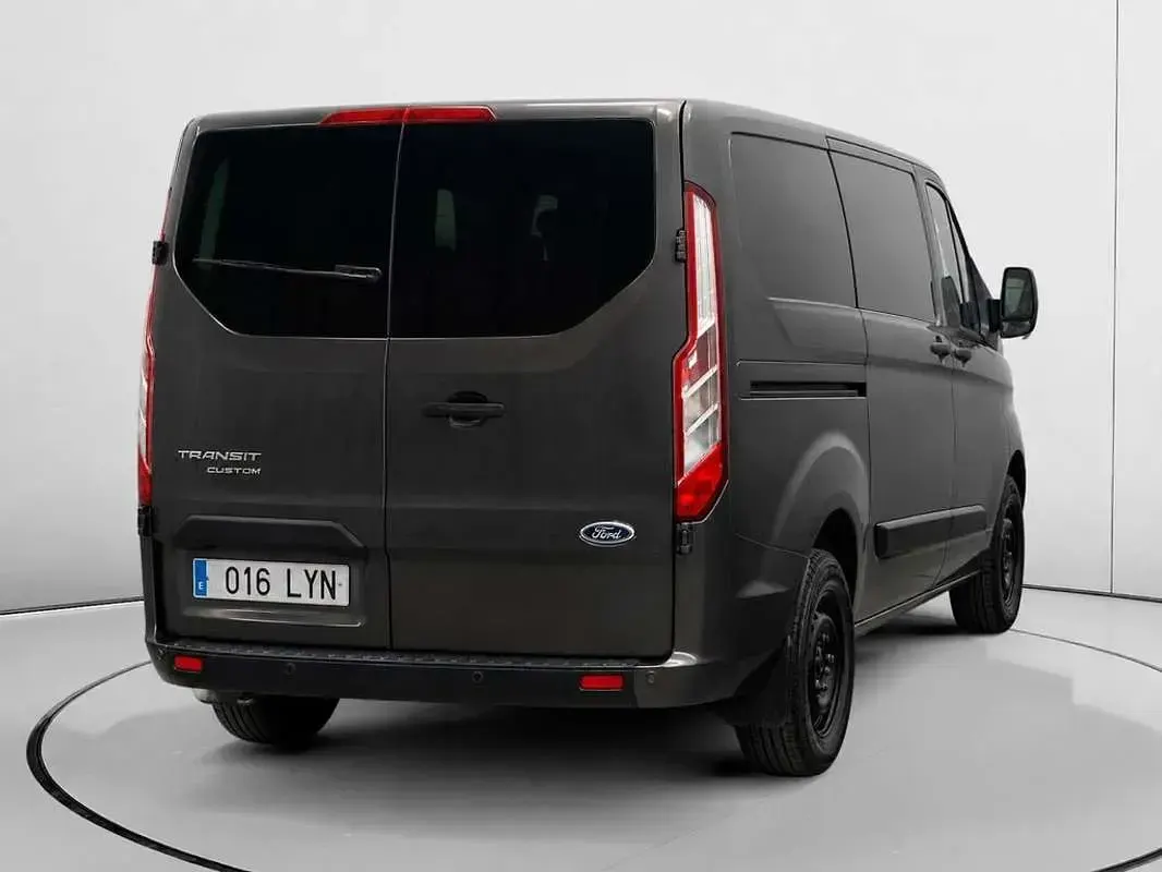 Usado Ford Transit Custom Trend 131 CV (96 kW) 2022 Gris Familiar