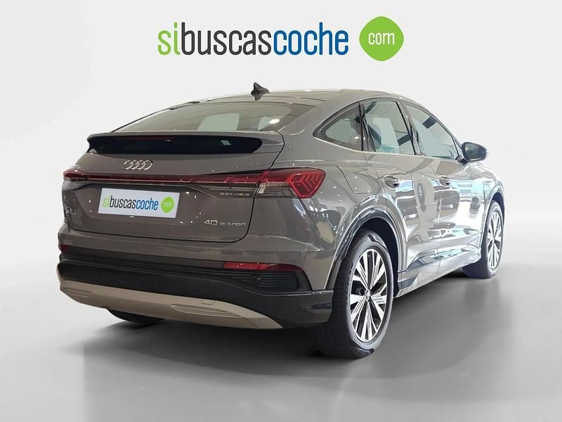 Usado Audi Q4 Sportback e-tron Advanced Plus 150 kW (204 CV) 2025 Gris/plata SUV