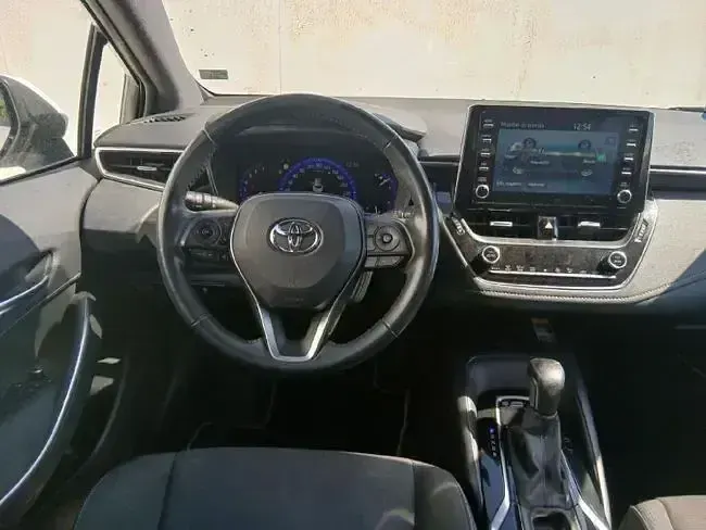 Käytetty Toyota Corolla Active 122 HP (89 kW) 2020 Valkoinen Farmari